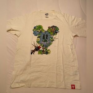 Uniqlo Medium Disney tshirt. Never been worn.